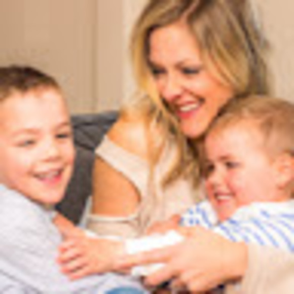 Meet your Posher, Kari - Picture 1 of 1